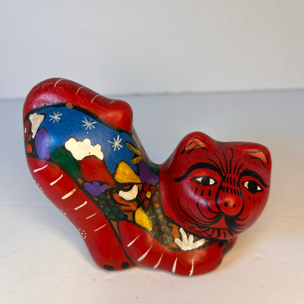 Hand‎ Painted Folk Art Pottery Red Stretching Crouching Cat Kitten Figurine